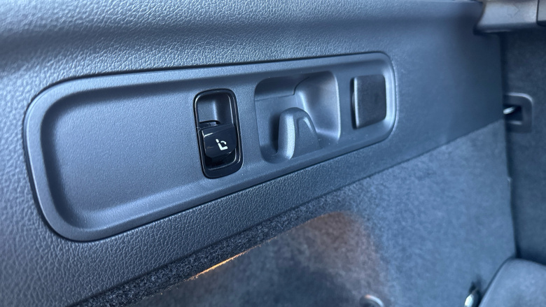 Mercedes-Benz GLC 220d 4Matic AMG Line Premium + 5dr 9G-Tronic Diesel Estate